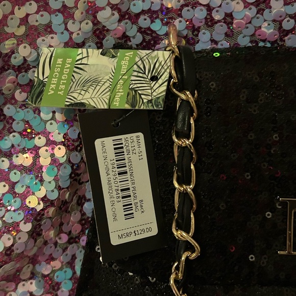 Badgley Mischka Black Sequin Bag with Gold Chain - Picture 2 of 13
